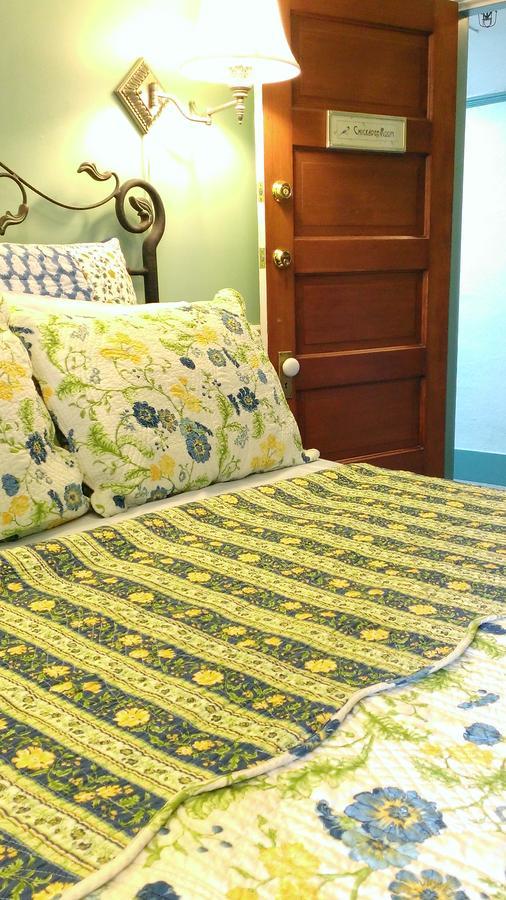 Kangaroo House Bed & Breakfast Eastsound ภายนอก รูปภาพ